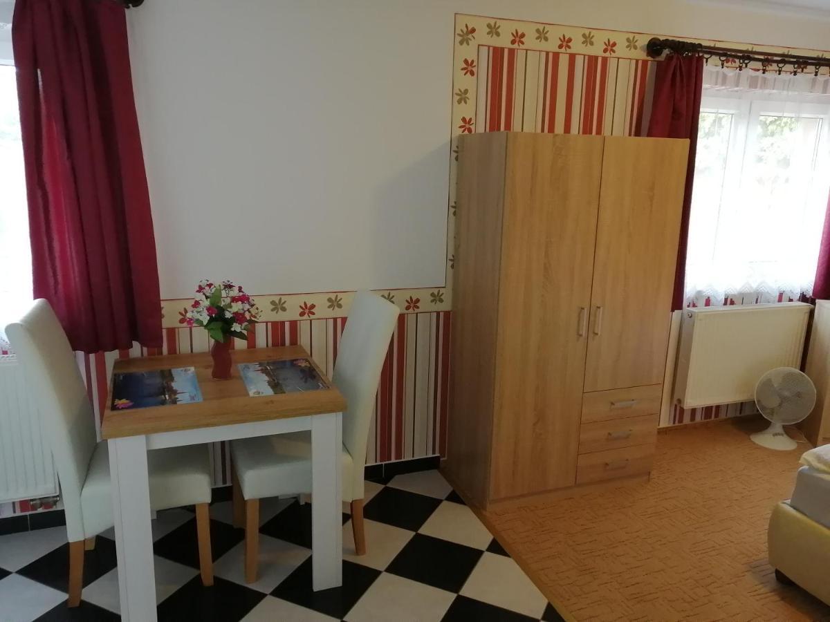 Magdalena Apartmanhaz Heviz Exterior photo