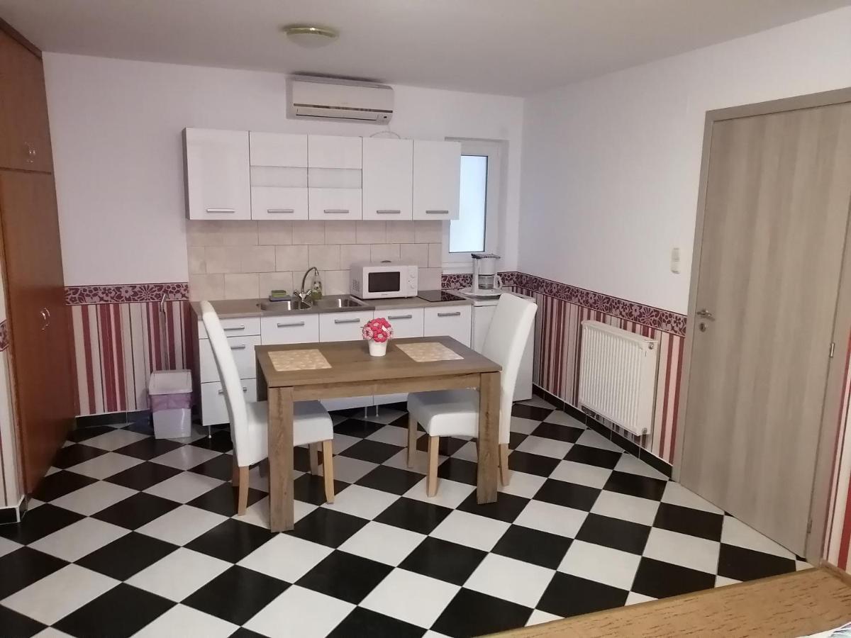 Magdalena Apartmanhaz Heviz Exterior photo